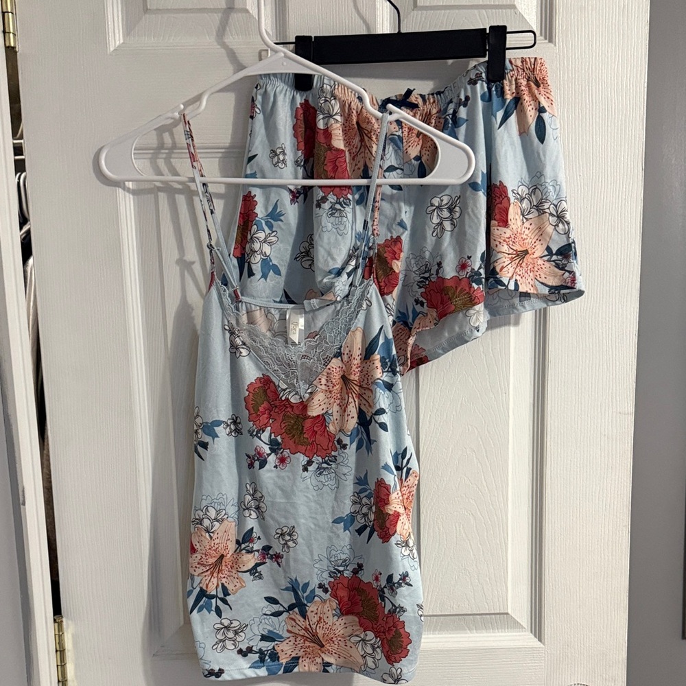 Light Blue Floral Lace-Trim Camisole Set